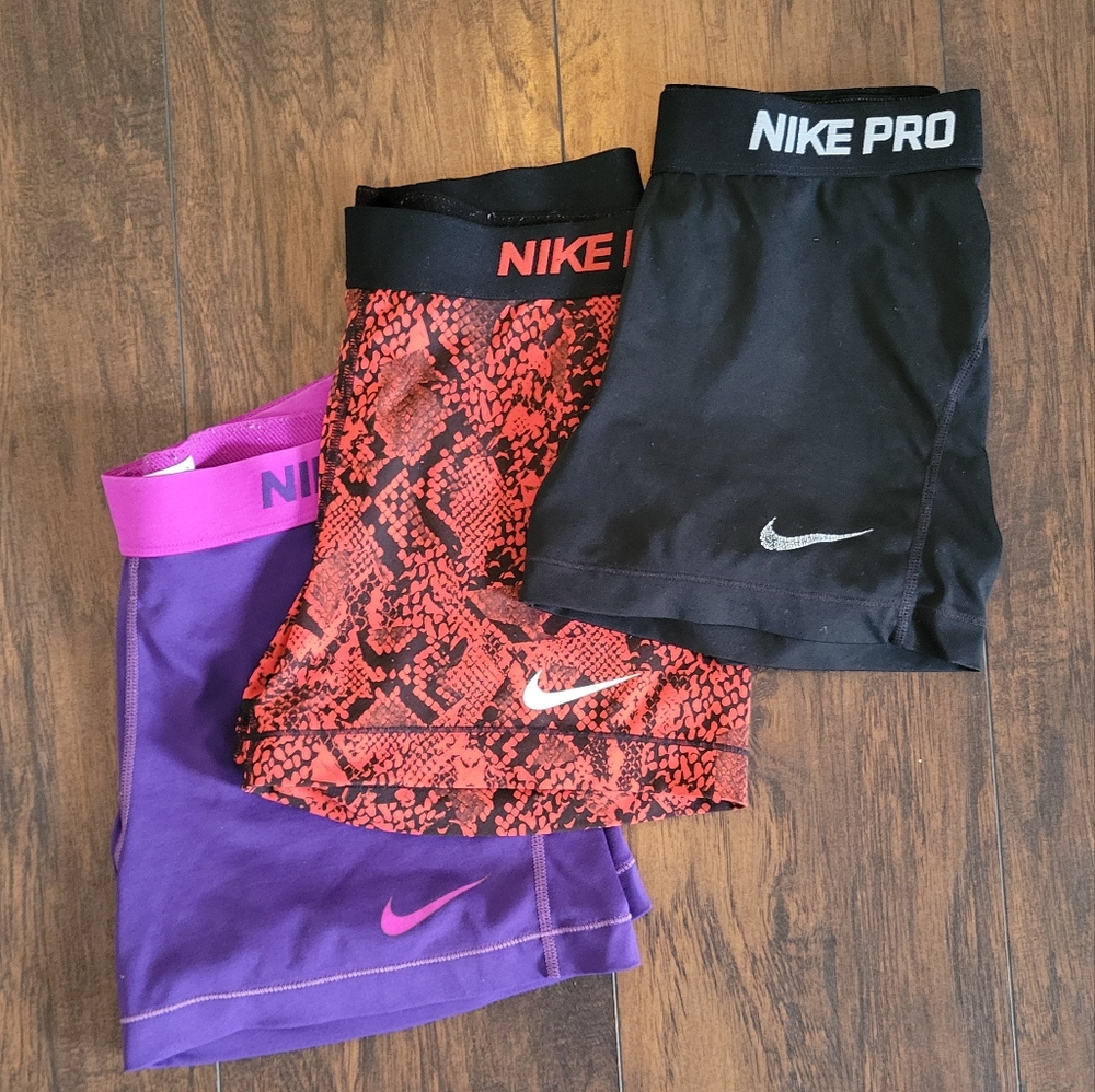Nike women's spandex bundle